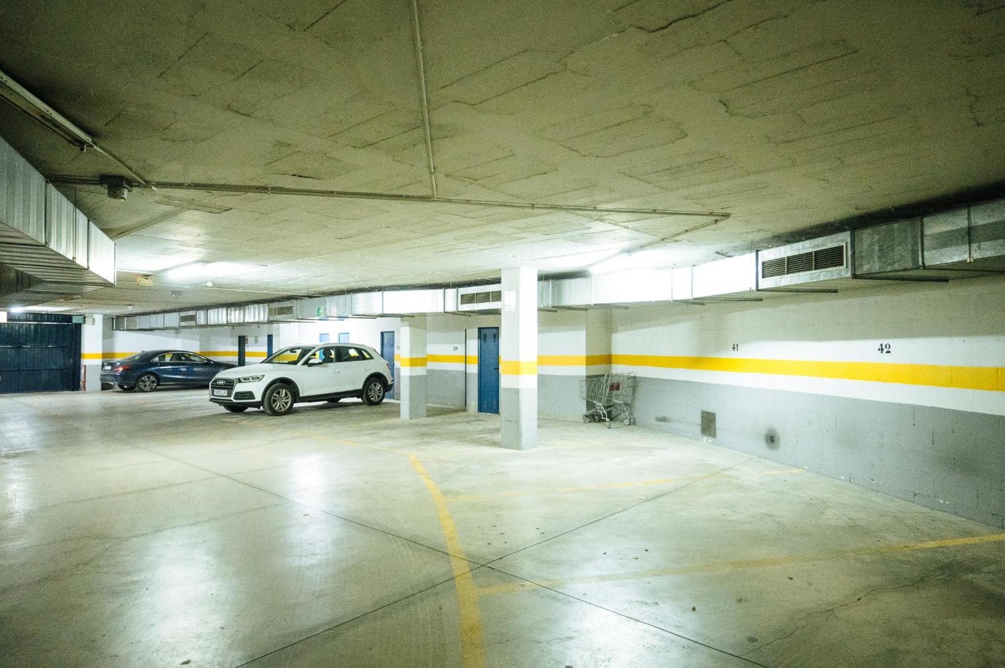Acogedor Piso Con Parking Santa Justa Appartement Sevilla Buitenkant foto