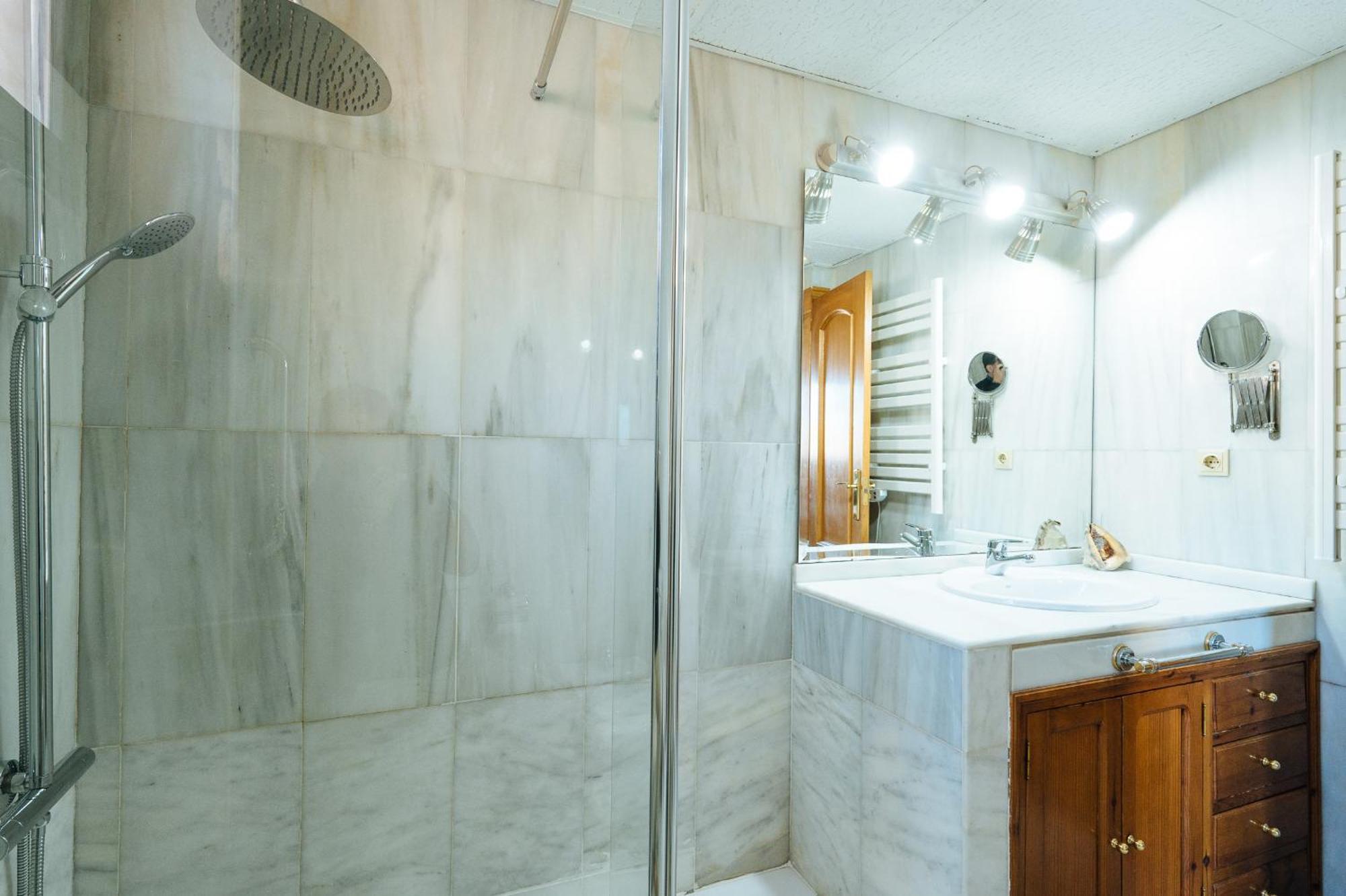 Acogedor Piso Con Parking Santa Justa Appartement Sevilla Buitenkant foto